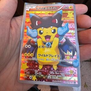 Poncho Wearing Pikachu Charizard X Japanese Full Art Promo 207/XY-P Pokemon EX
